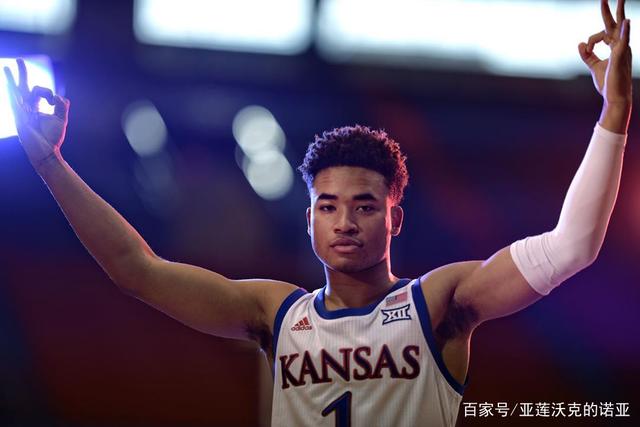 英格兰联赛杯8强赛 远藤航被利物浦评为队内最佳