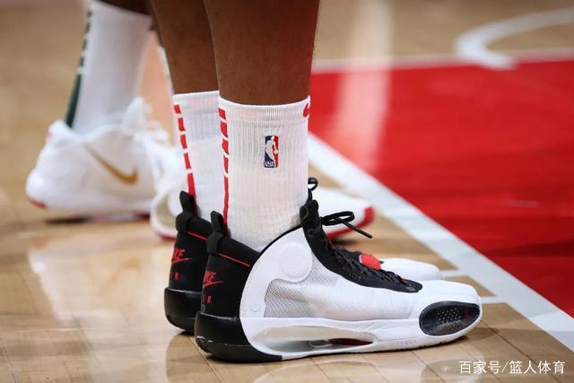 马穆凯拉什维利1年220万回归马刺 上季场均4+3